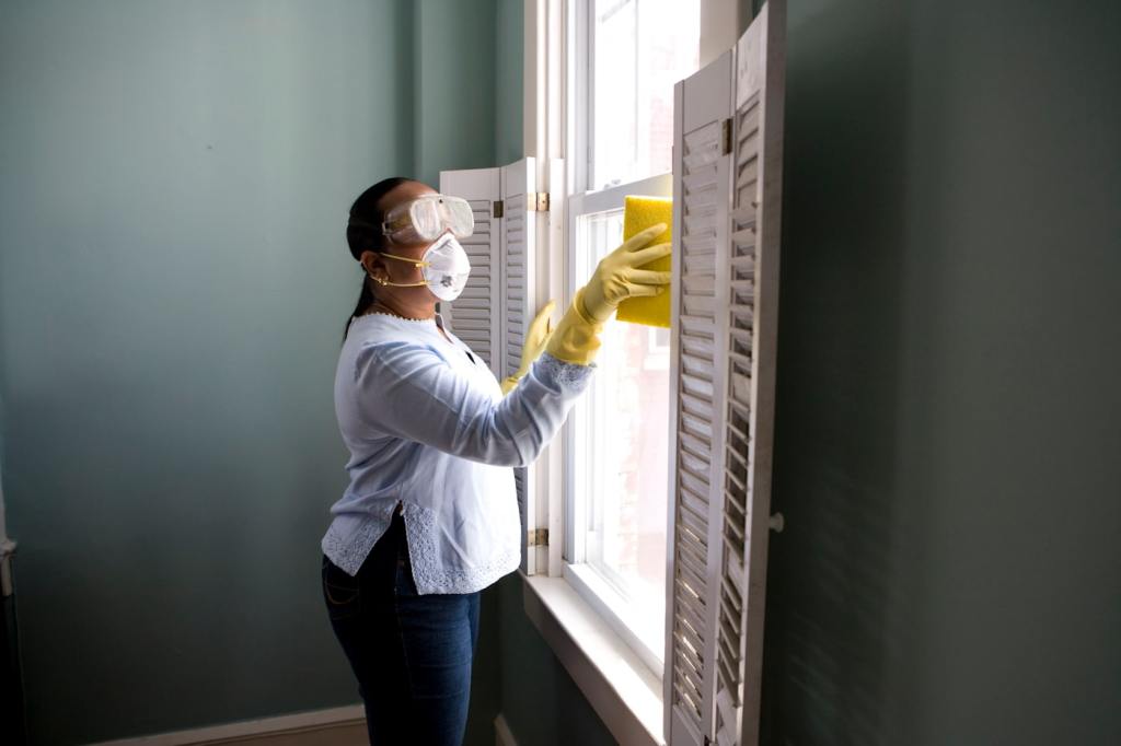 Window Cleaning for Homes, Shops, and Offices: Why Clean Windows Matter for Health, Light, and Building Maintenance